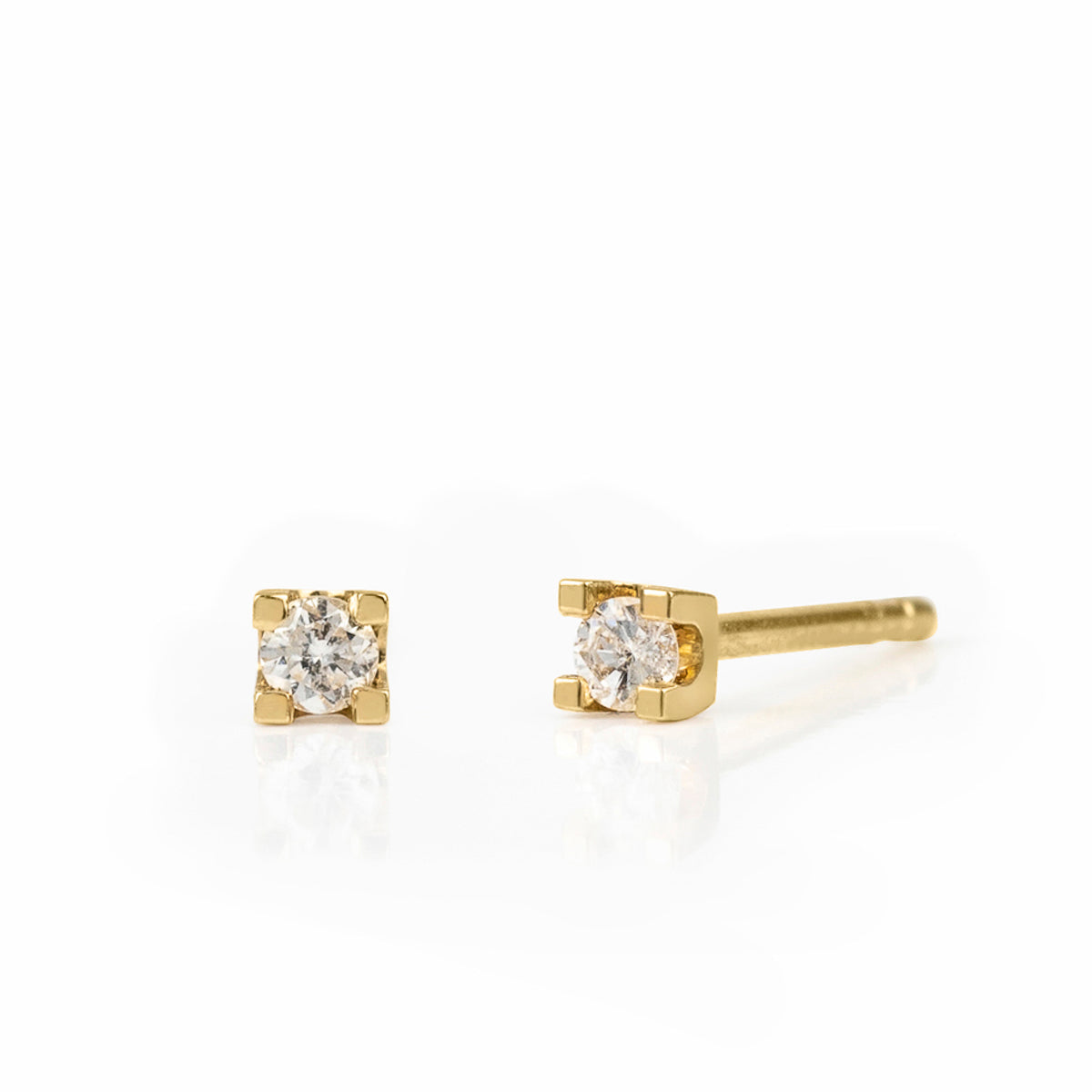 Classic earrings to own shop